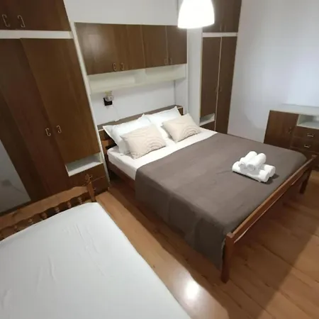 In - Maria Zaton - 2nd Floor Guest house